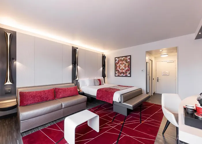 New York - The Art Of Marvel Hotel Chessy (Seine-et-Marne)