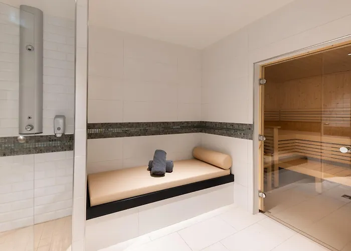 Hotel New York - The Art Of Marvel