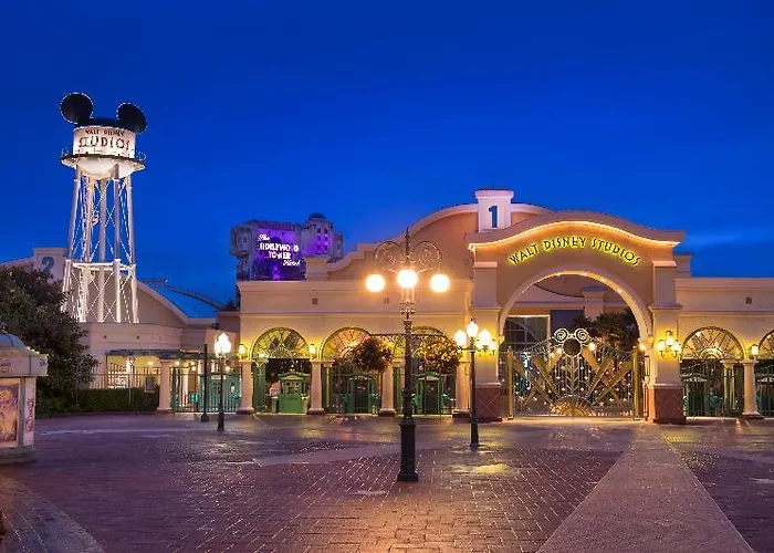 New York - The Art Of Marvel Hotel